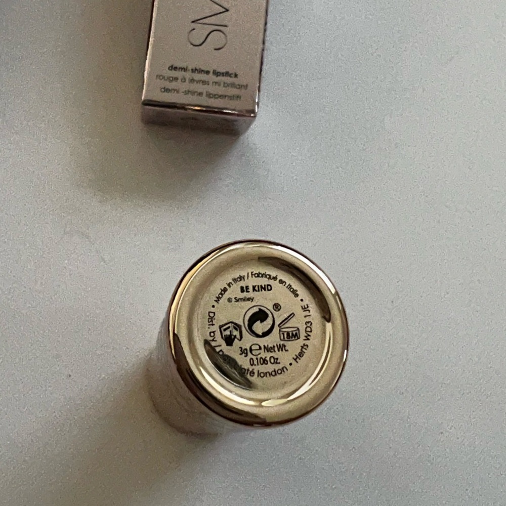 Ciate Lipstick Smile On Demi Shine - Picture 6 of 6